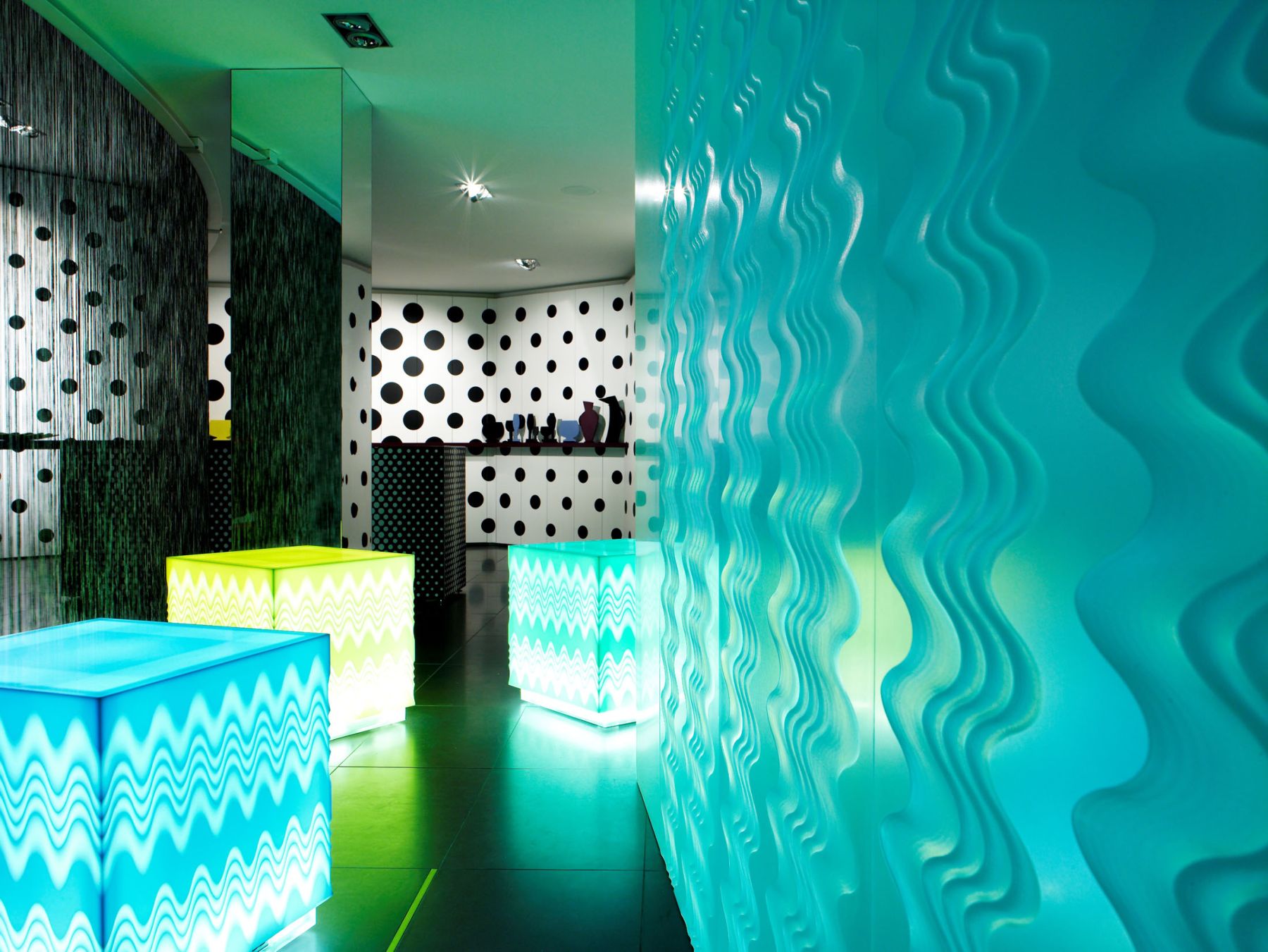 sites/corian.de/IMG/jpg/uses-and-app-corian-loves-missoni-photo-leo-torri-1.jpg